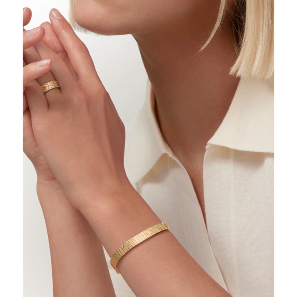 CARTIER LOVE UNLIMITED BRACELET, FLEXIBLE - Picture 2 of 6